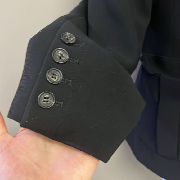 Ann Taylor Petites Black Button Down Lined Blazer with Pockets and Collar- 10P - Picture 6 of 16